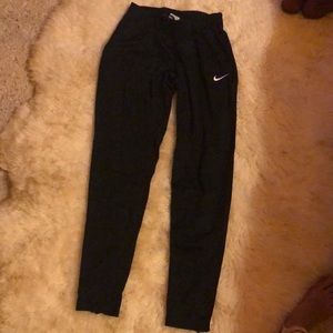 black nike joggers